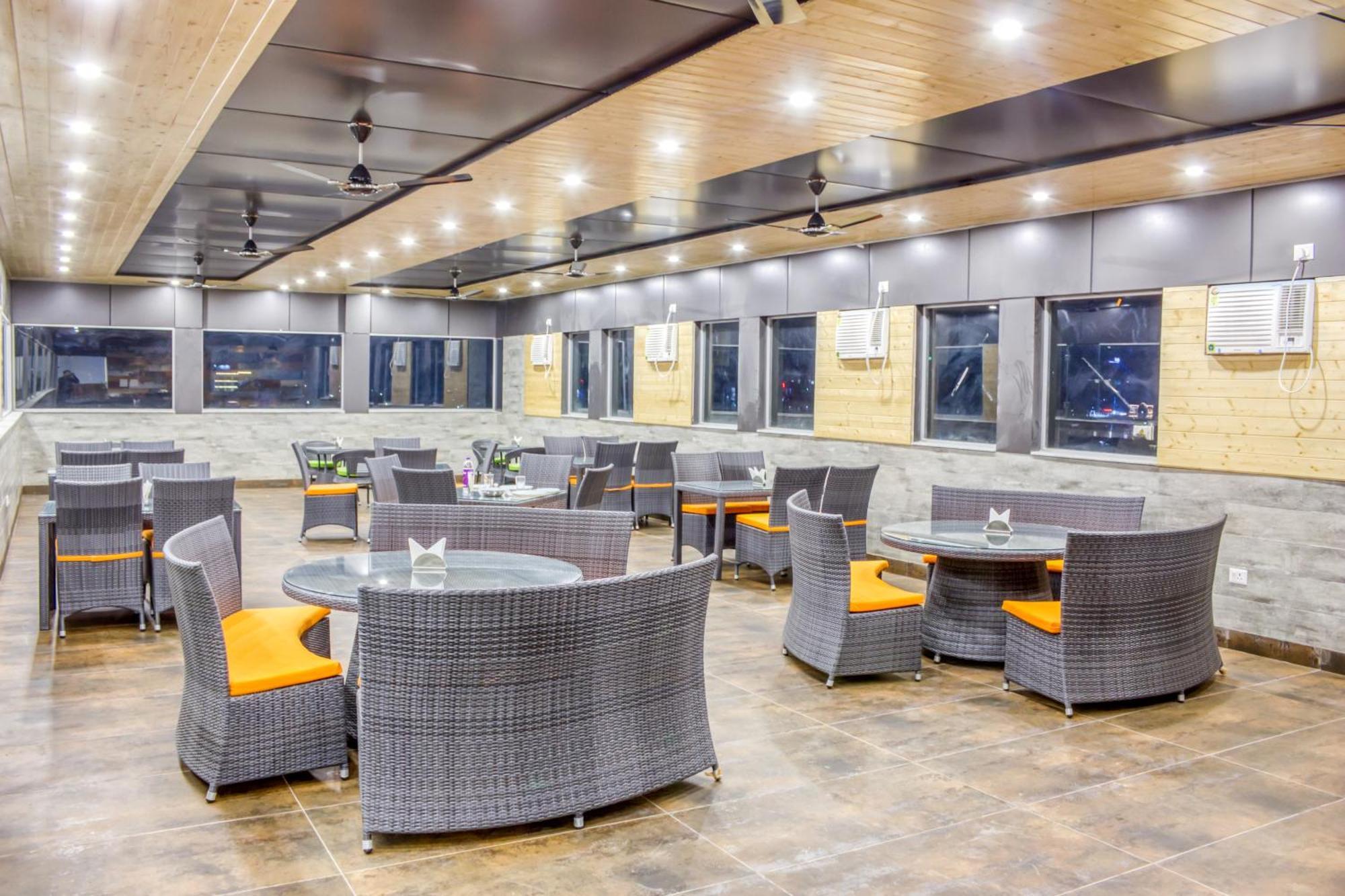 דהראדון Zip By Spree Hotels Grand Legacy Prime מראה חיצוני תמונה